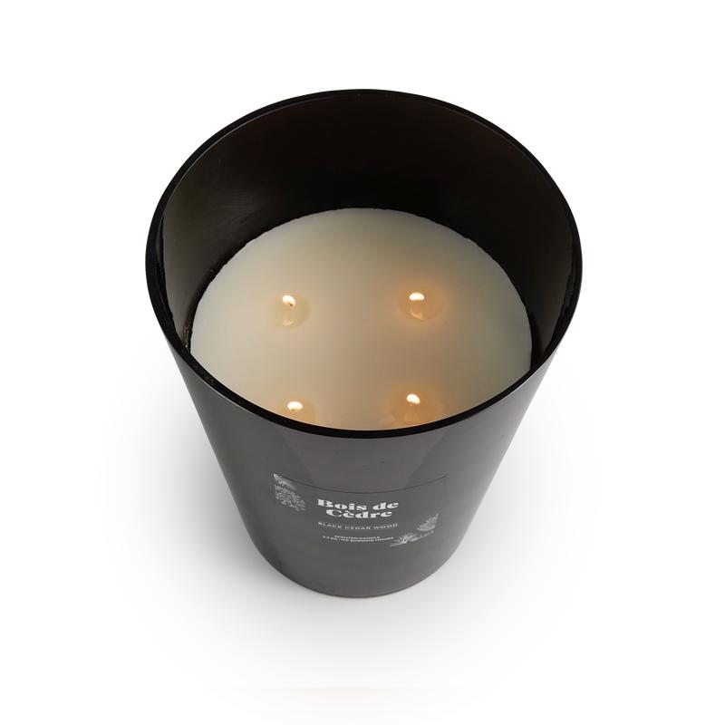 Top view of XL scented candle in luxurious holder - Black - lit