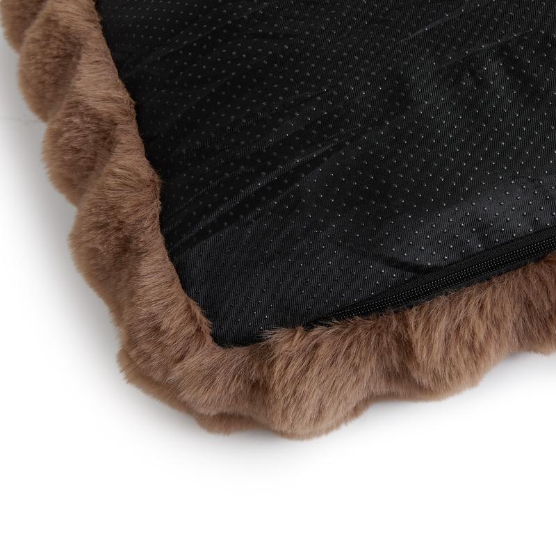 Pompom Fur dog cushion - bottom close-up