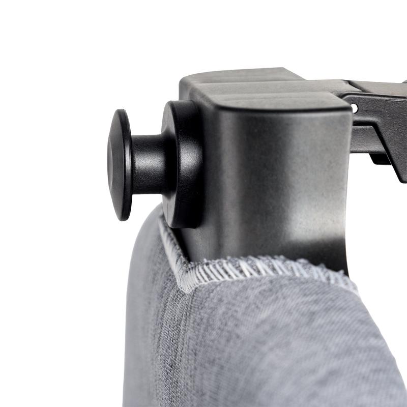 Hyundai clothes steamer with ironing board - close-up of top