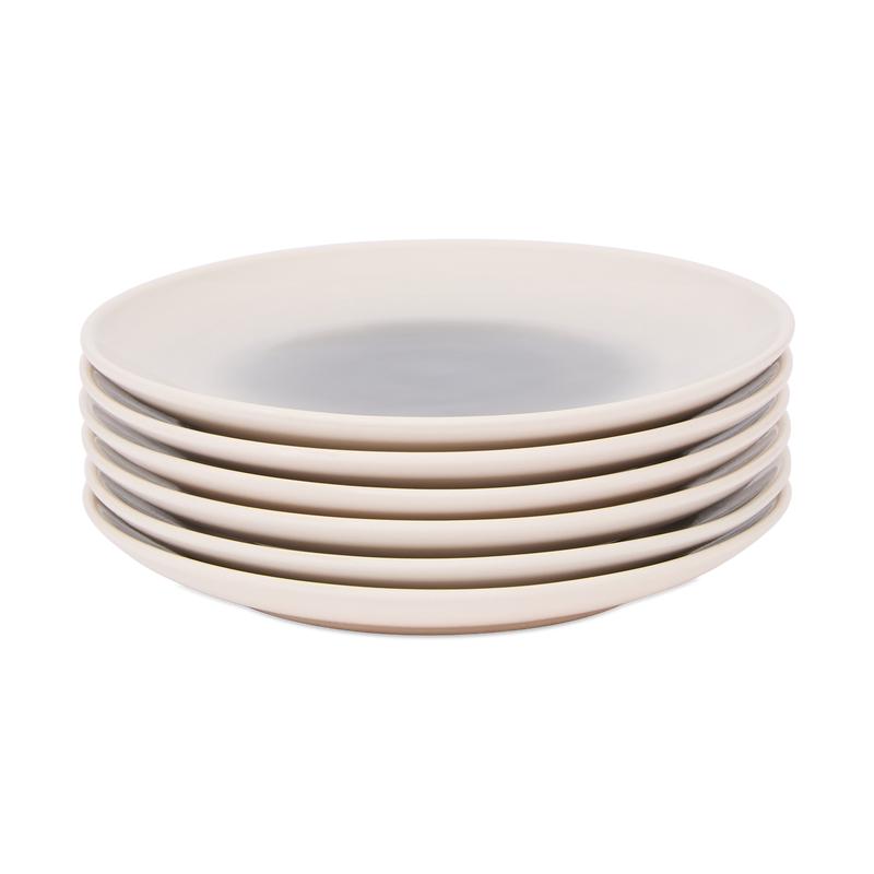 Pile de grandes assiettes du service 6 peronnes blanc et gris foncé