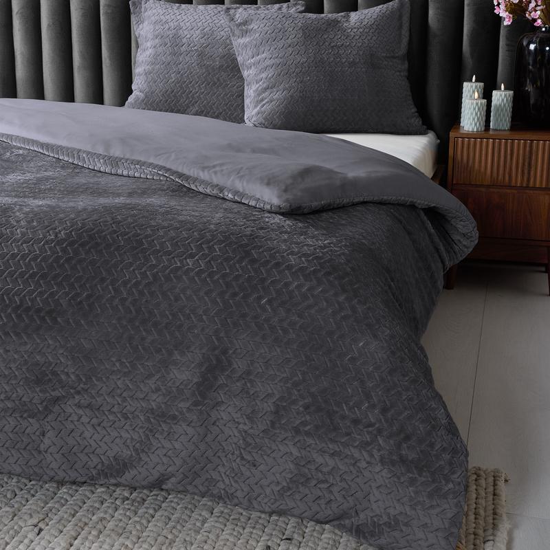 Teddy Herringbone duvet cover - anthracite - close-up of duvet