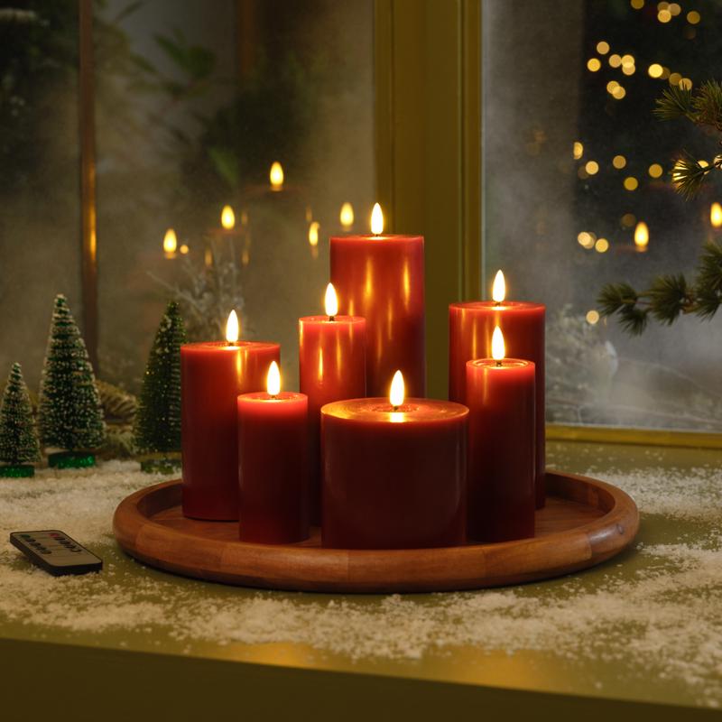 Luxury 7-piece LED candle set – red – candles on windowsill